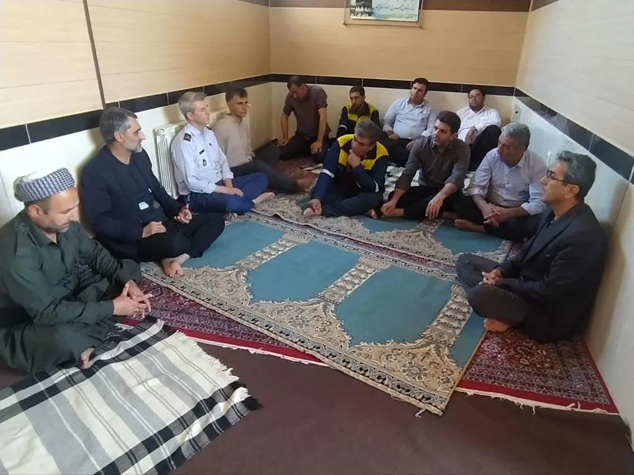 دبیر شورای اقامه نماز شهرستان دیواندره از شرکت گاز آن شهرستان بازدید کرد
