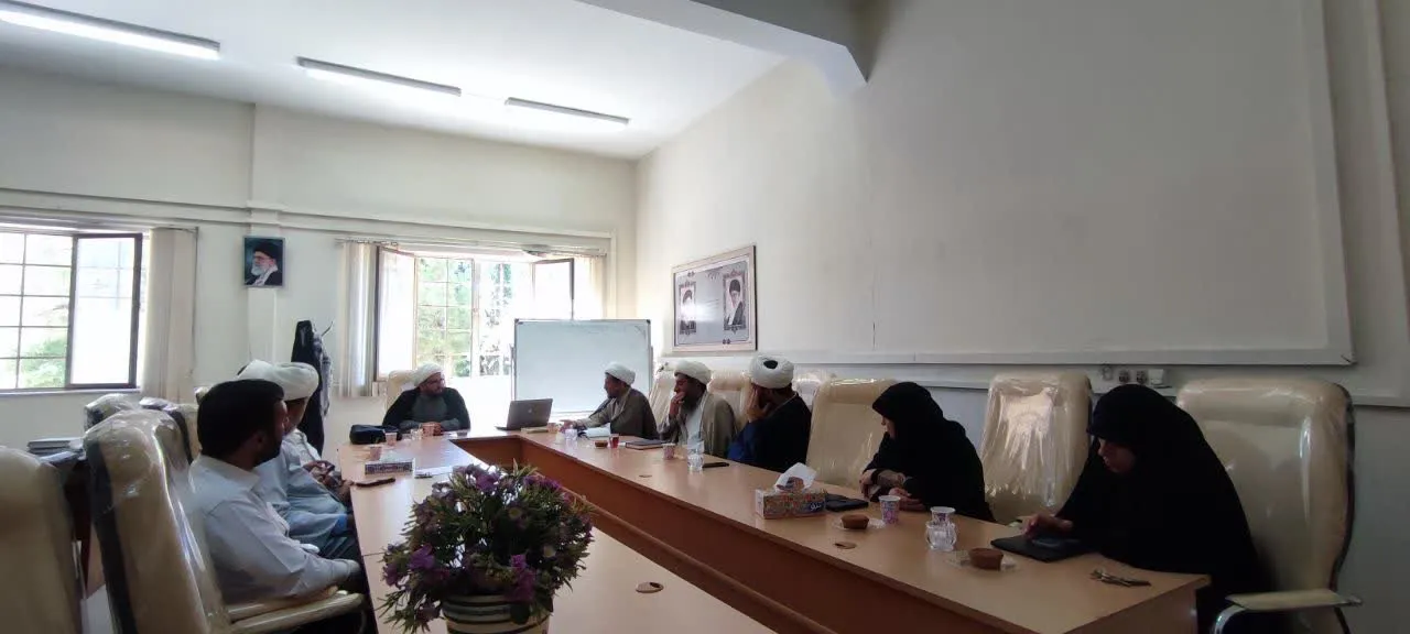 کارگاه “شیوههای دعوت به نماز” در دانشگاه آزاد لرستان