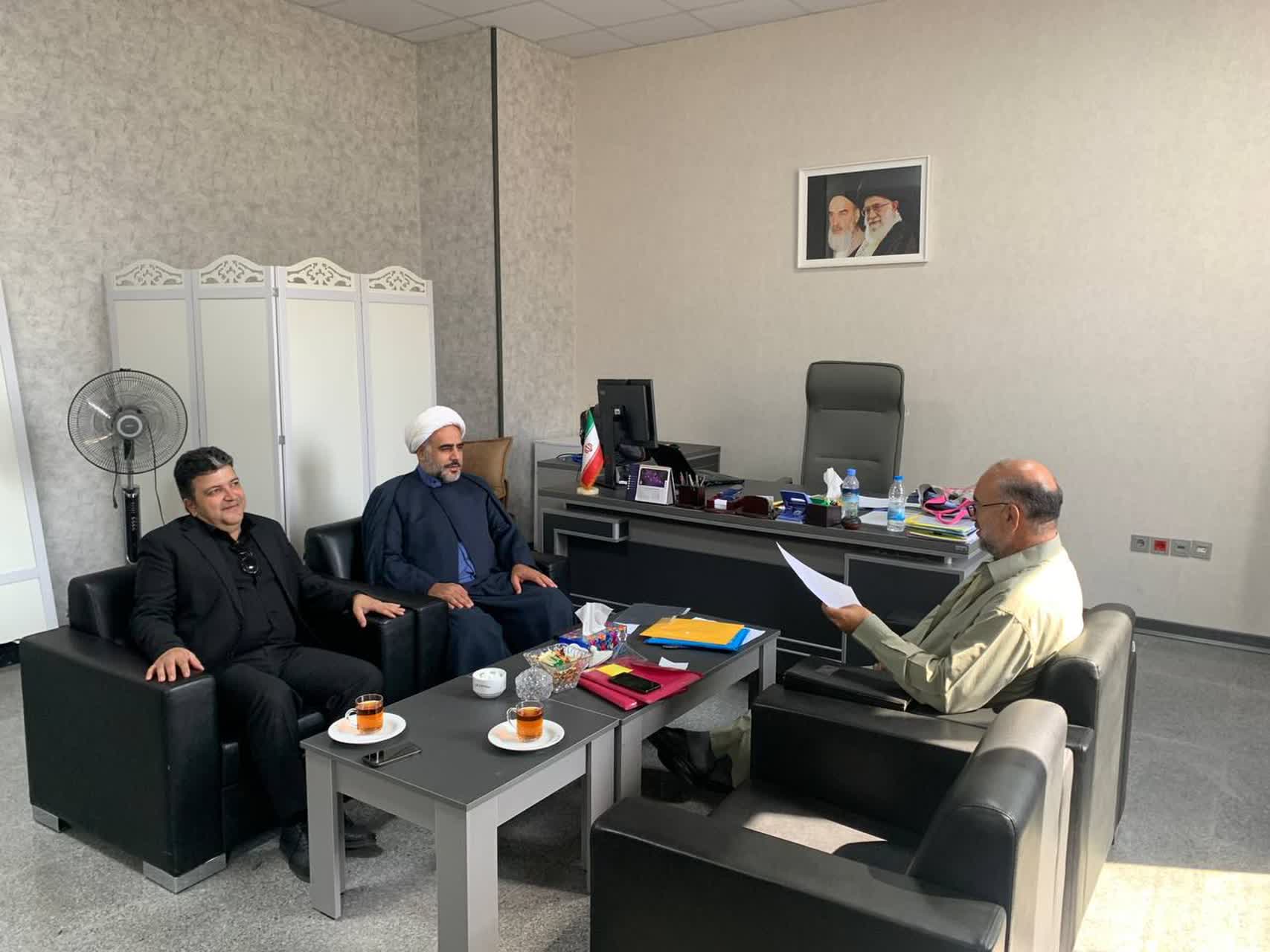 دیدار مدیر ستاد اقامه نماز استان البرز با مدیرکل دفتر شهری و شوراهای استانداری
