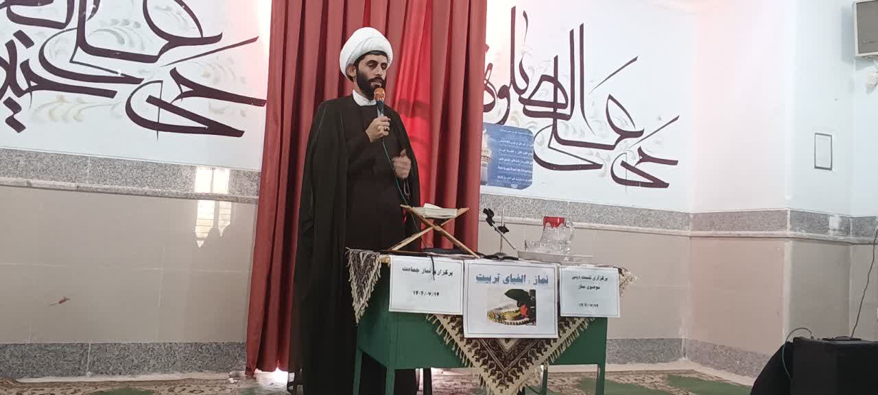 گفتمان دانش آموزی نمازشناسی با موضوع "نماز، الفبای تربیت" در ایوان برگزار شد