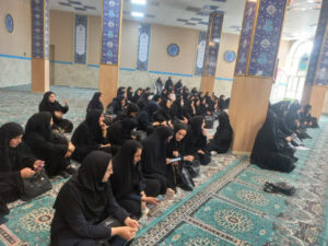 نشست آموزش همگانی نماز ویژه بانوان در شهرستان خانمیرزا برگزار شد