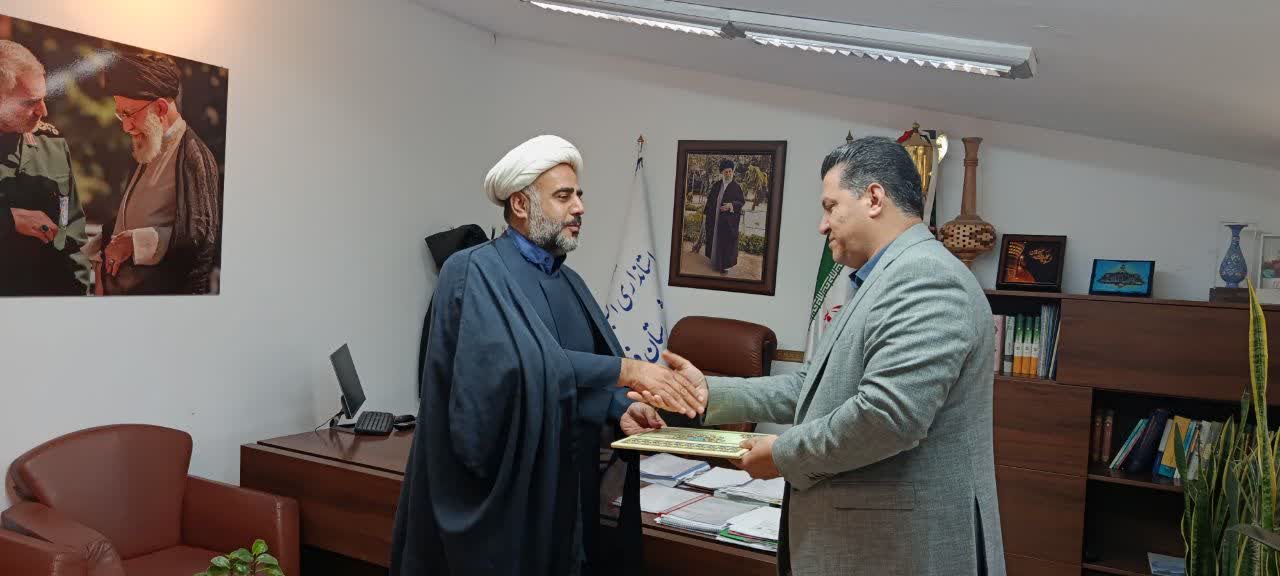 مدیر ستاد اقامه نماز استان البرز با فرماندار فردیس دیدار کرد