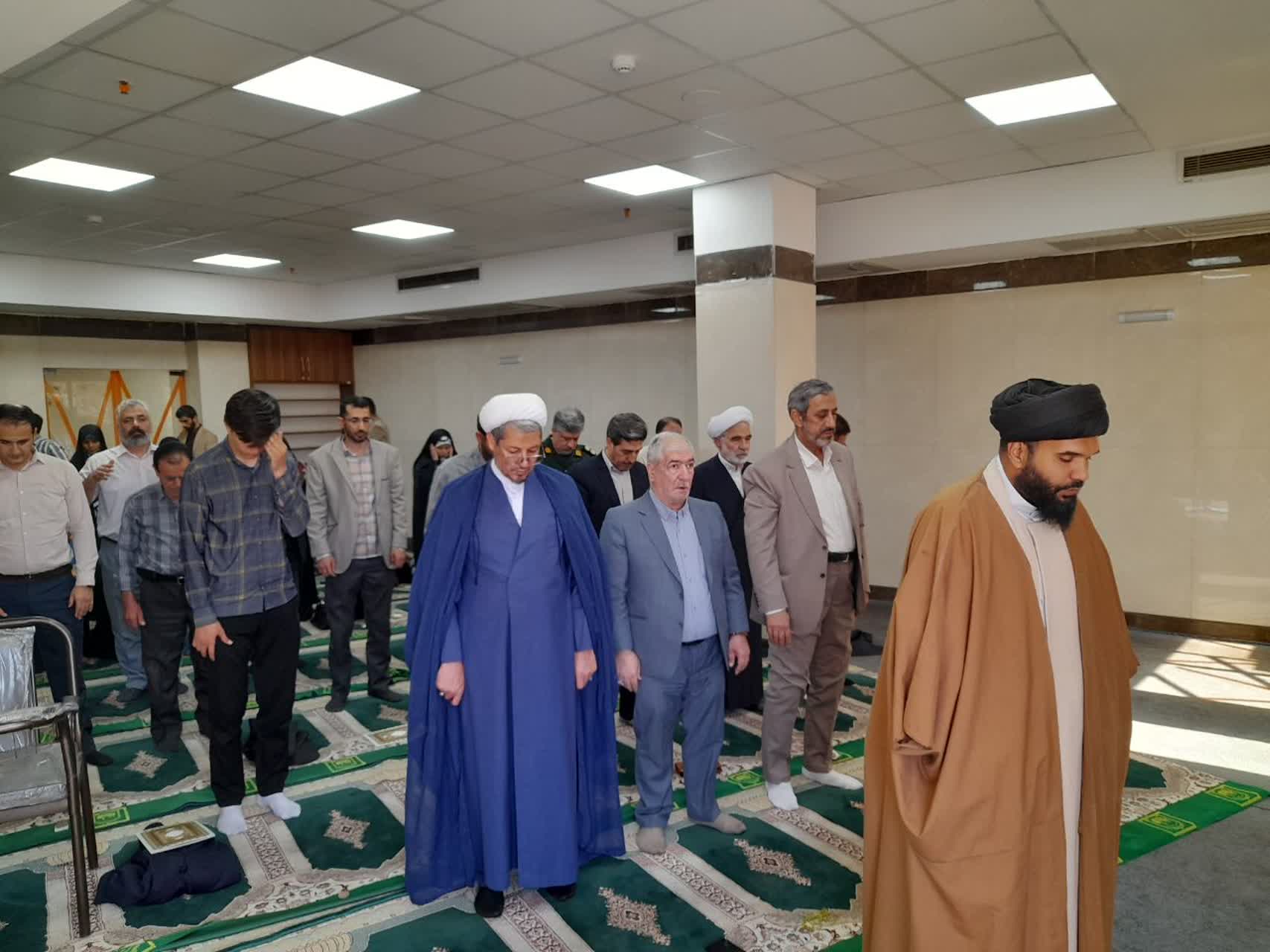 نماز، بهترین راه ارتباط با خدا و راز شجاعت حضرت زینب(س)