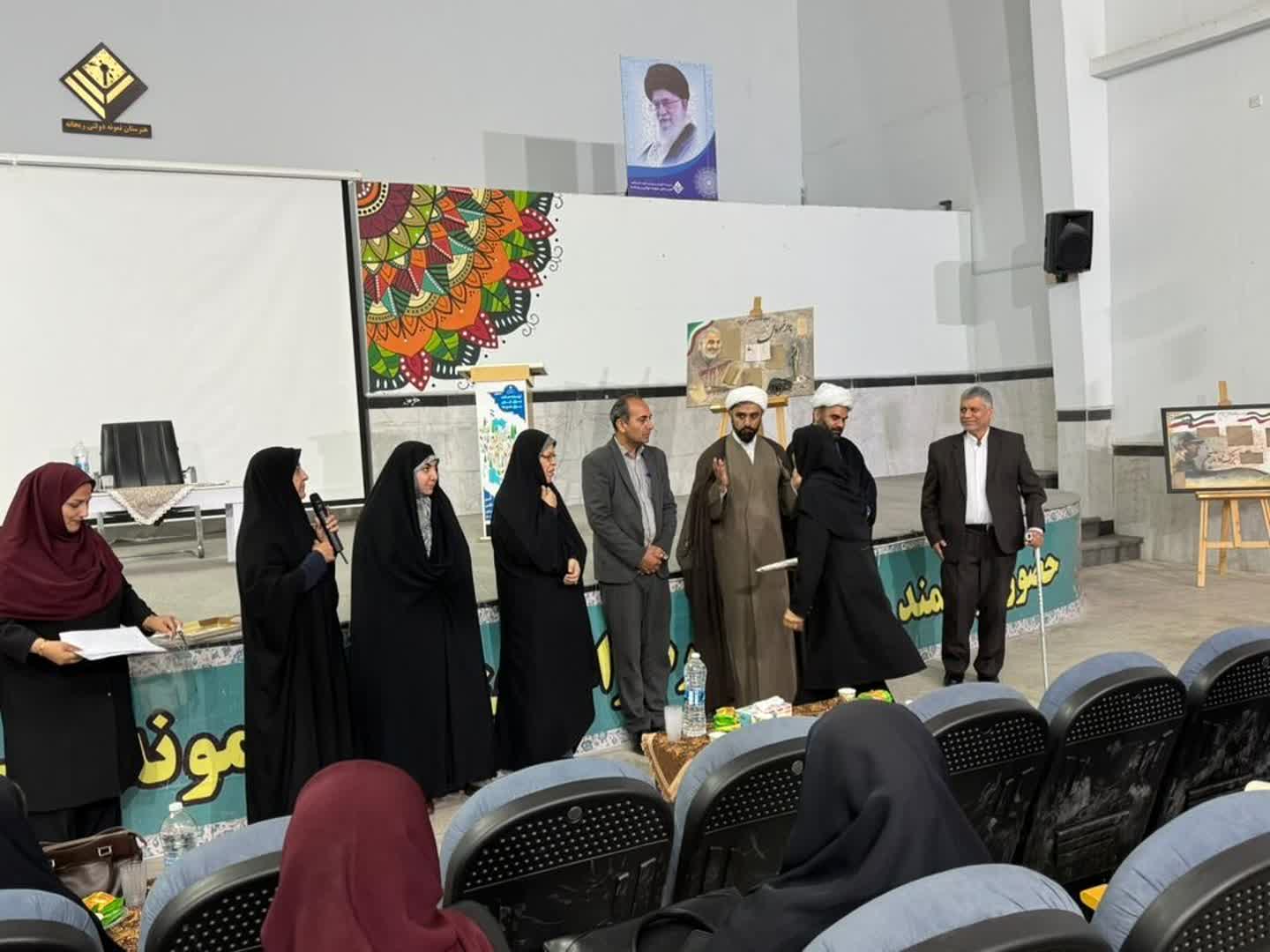 کارگاه آموزشی نماز و فن آوری های نوین