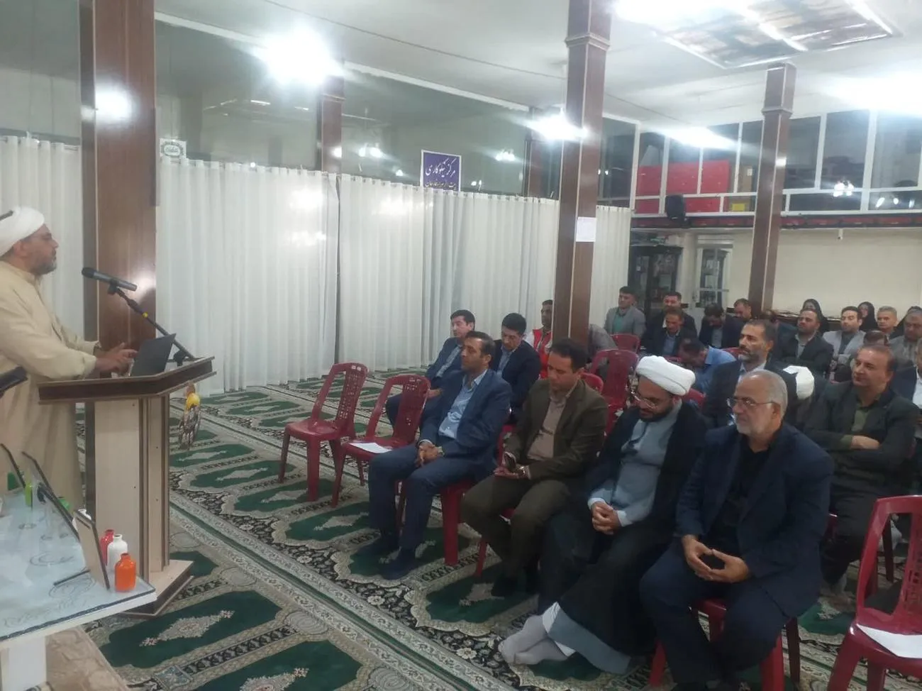 برگزاری دوره آموزشی مدیریت اقامه نماز ویژه مدیران دستگاه‌های اجرایی شهرستان فارسان