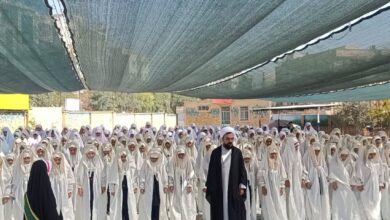 اقامه نماز جماعت در مدرسه ابتدایی دخترانه انبیا با حضور مدیر ستاد اقامه نماز استان سمنان