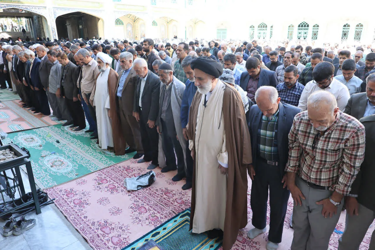 گزارش تصویری \ اقامه نماز طلب باران در شهرکرد