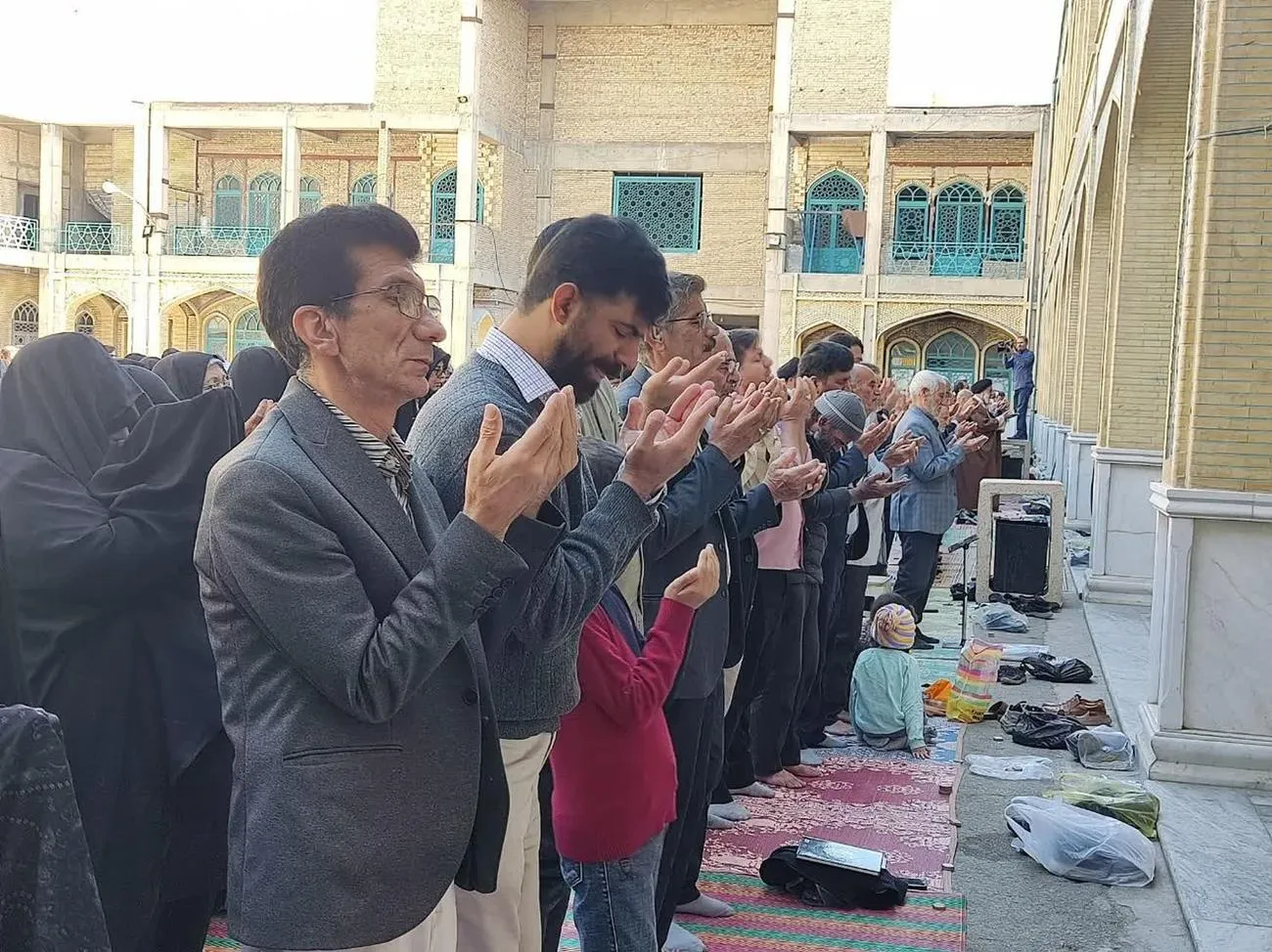 گزارش تصویری \ اقامه نماز طلب باران در شهرکرد
