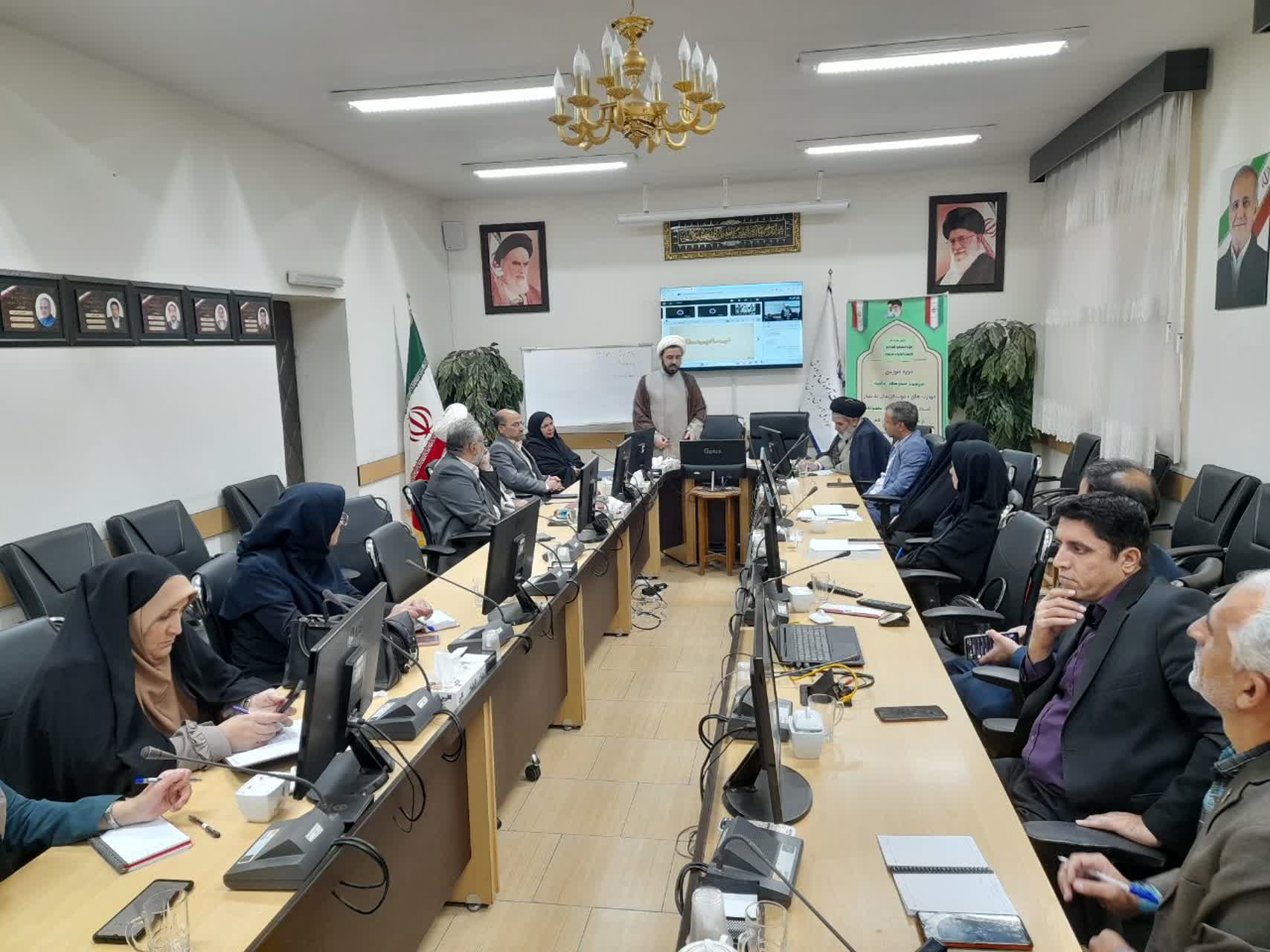 دوره طرح اولیا و مربیان همگام درتربیت مبنی بر آموزش مهارت های دعوت فرزندان به نمازدر شهرستان بیرجند برگزار شد