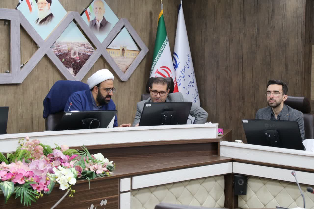 دوره آموزشی روشهای دعوت به نماز مدرسان آموزش خانواده و اعضای انجمن اولیا و مربیان در زنجان برگزار شد