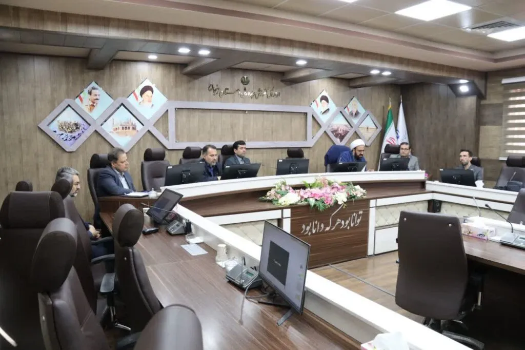 دوره آموزشی روش‌های دعوت به نماز مدرسان آموزش خانواده و اعضای انجمن اولیا و مربیان در زنجان برگزار شد