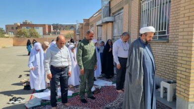 بازدیدمدیر ستاد اقامه نماز استان از مدرسه دخترانه 22 بهمن بیرجند