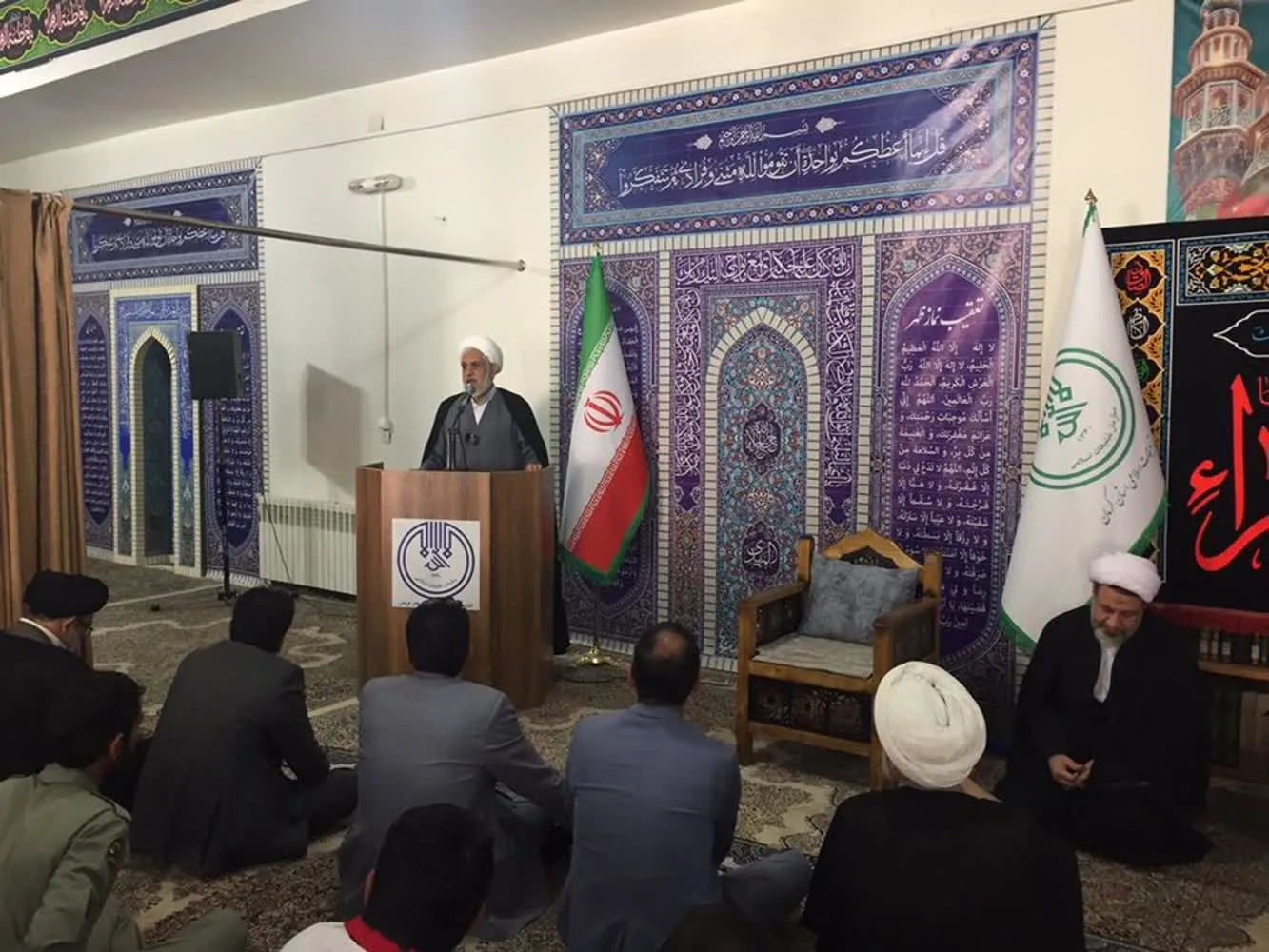 اقامه نماز وحدت بخش ادارات استان کرمان در اداره کل تبلیغات اسلامی استان