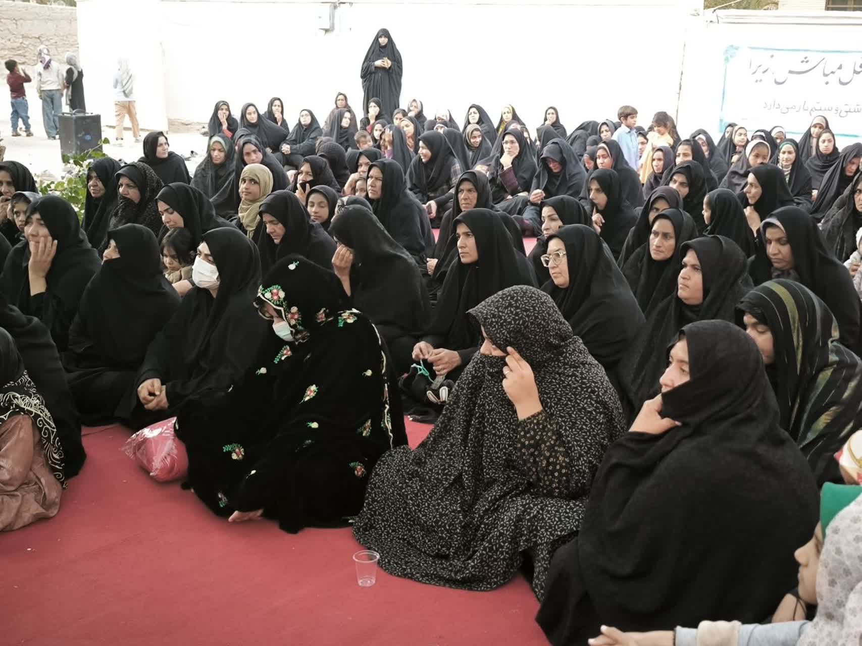 برگزاری سلسله کارگاه های آموزشی در مدار نماز و معنویت در ریگان