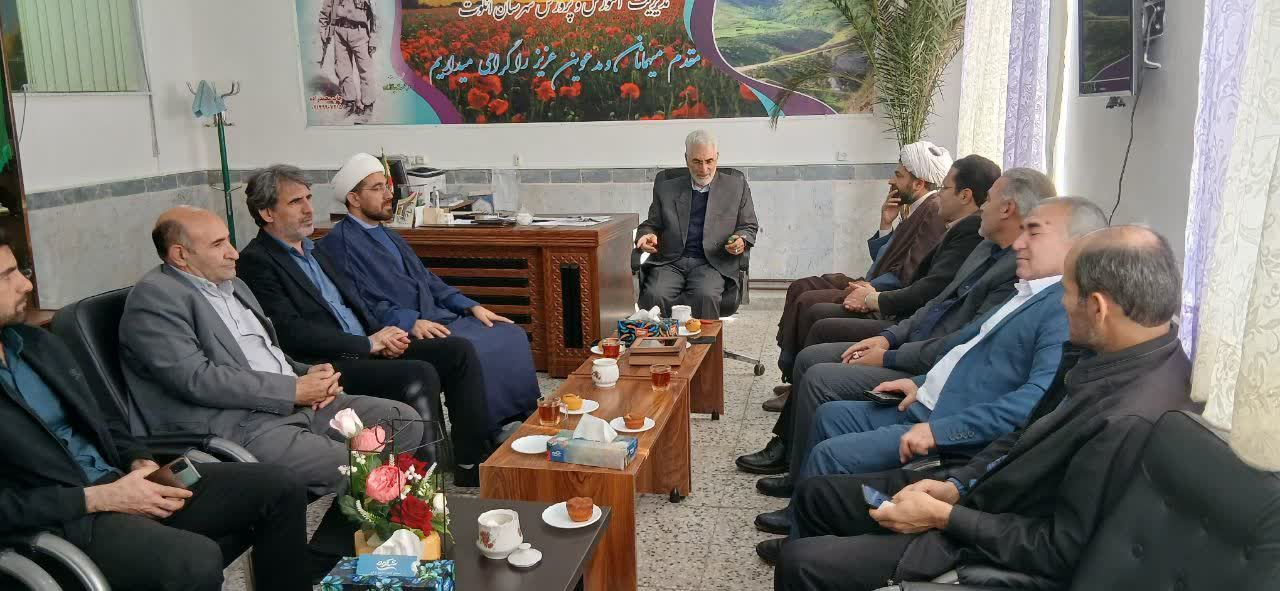 دیدار با مدیر آموزش و پرورش انگوت