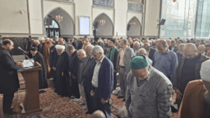 اقامه نماز باران در حرم امام رضا(ع) برگزار شد