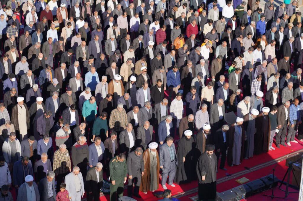 گزارش تصویری اقامه نماز طلب باران در زنجان