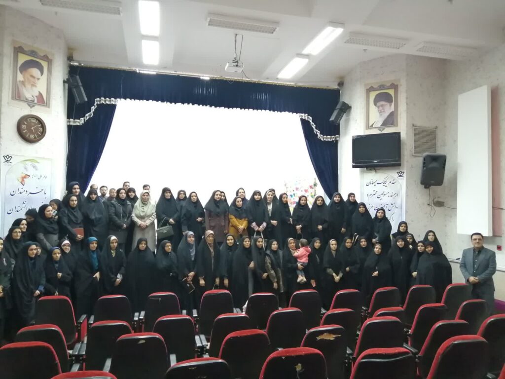 کارگاه آموزشی طرح “شهر من ، شهر نماز” در بیرجندبرگزار شد