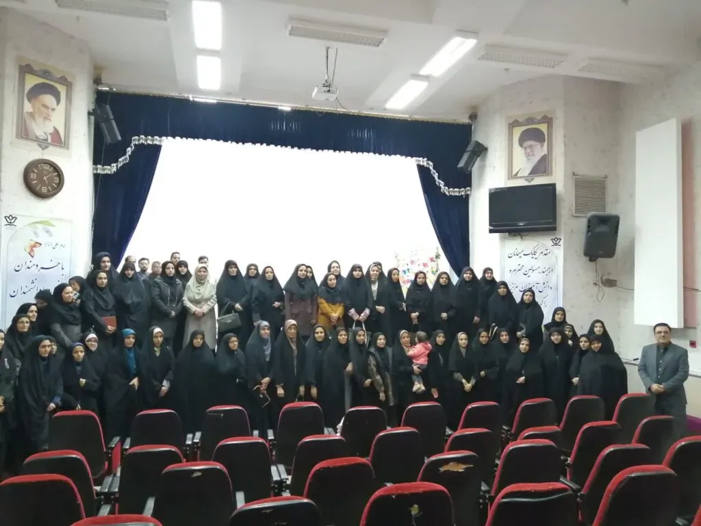 کارگاه آموزشی طرح “شهر من ، شهر نماز” در بیرجندبرگزار شد