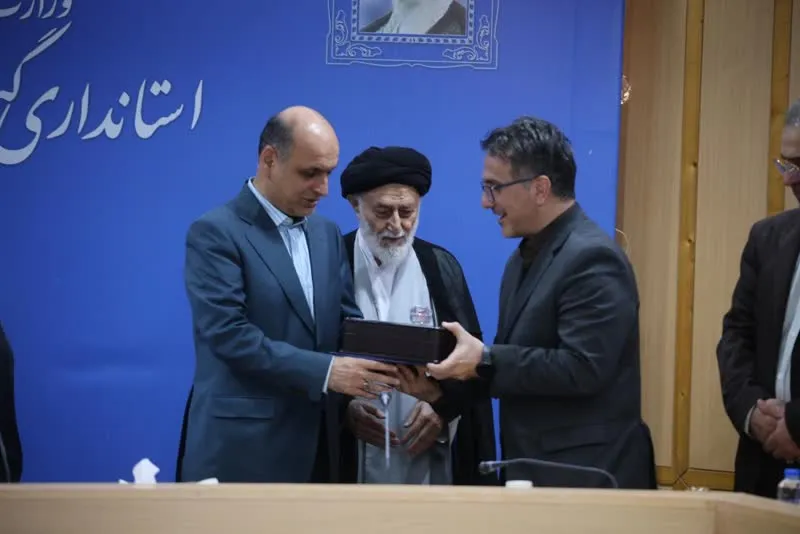 تجلیل از عوامل اجرایی اجلاس نماز