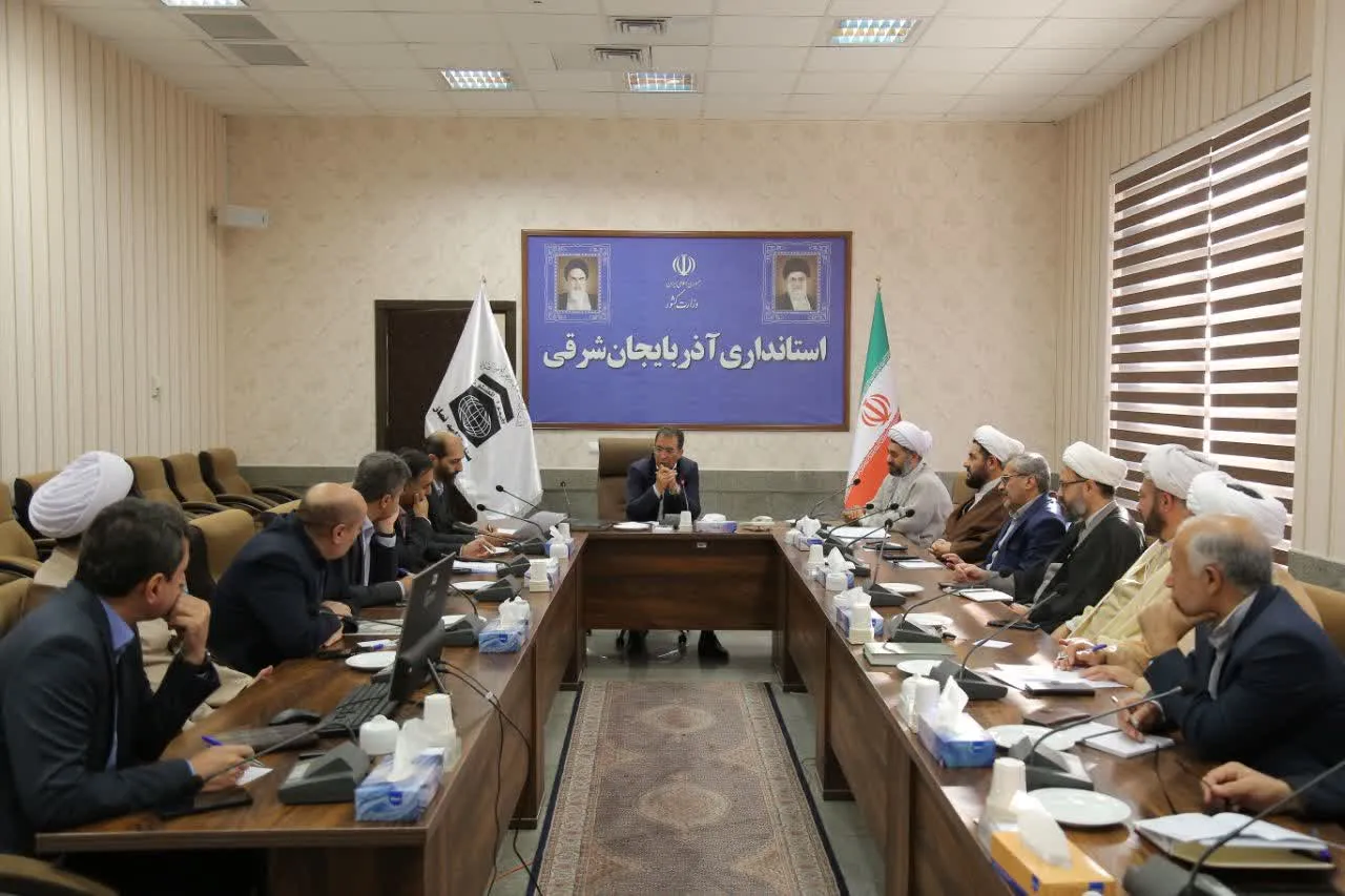 جلسه شورای اقامه نماز استانداری