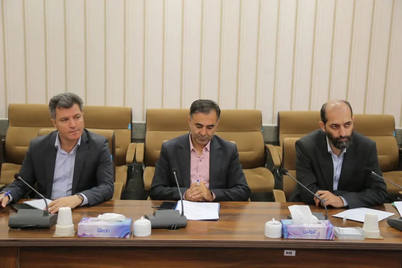 جلسه شورای اقامه نماز استانداری