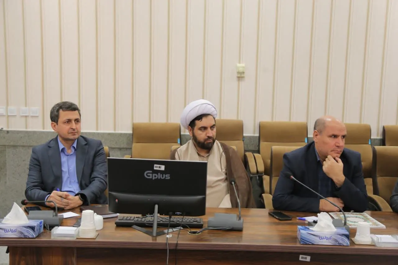 جلسه شورای اقامه نماز استانداری