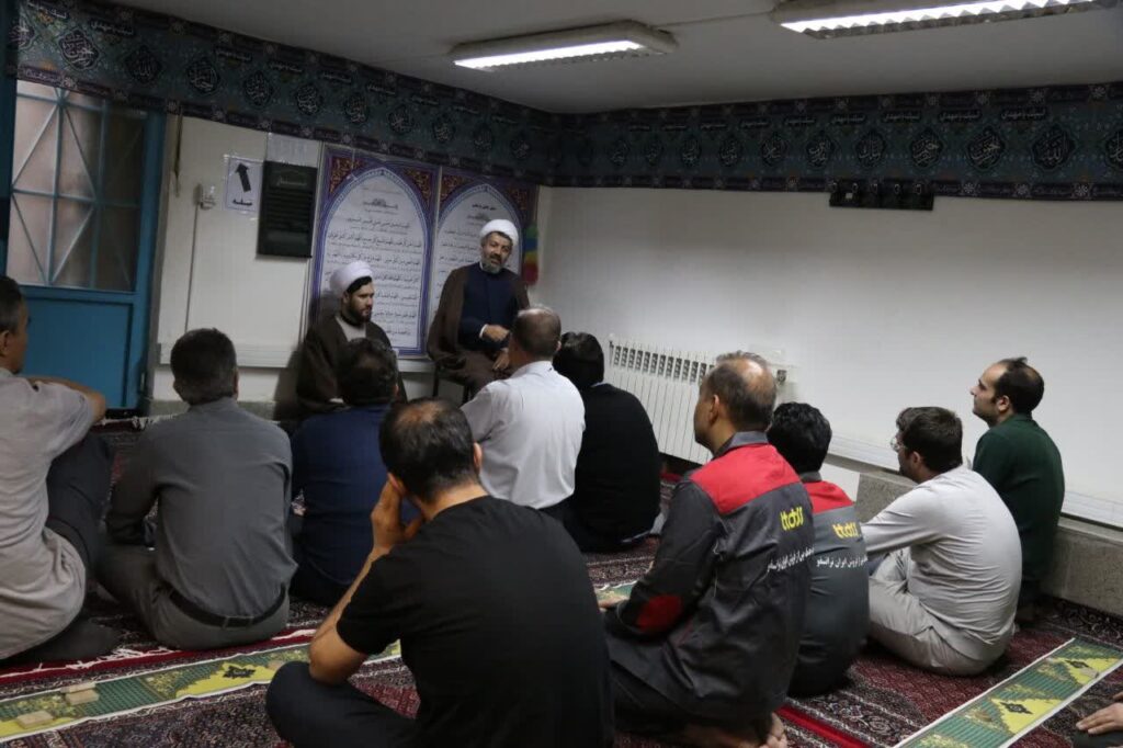 دیدار مدیر ستاد اقامه نماز با مدیریت عامل شرکت توسعه پست‌های ایران ترانسفو