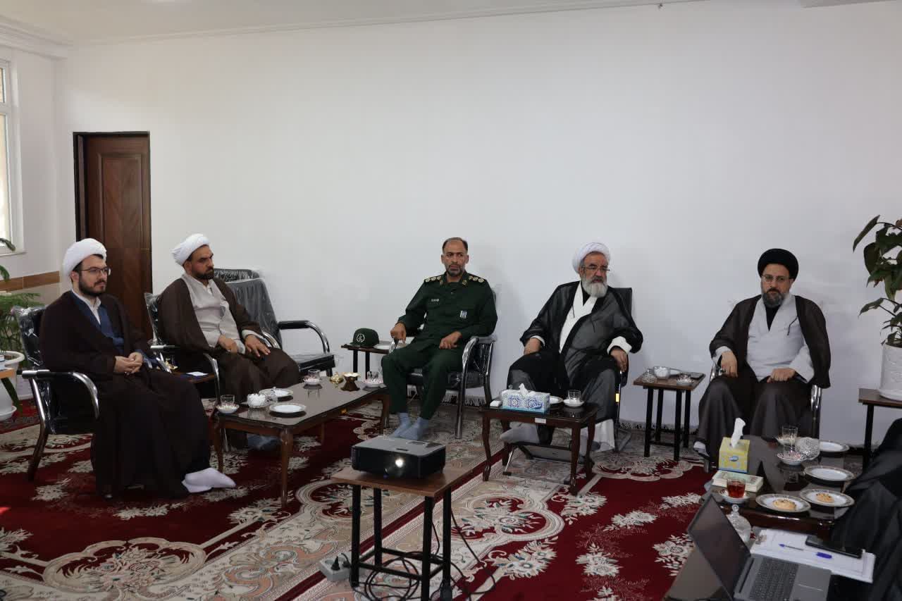 جلسه قرارگاه پشتیبانی از مساجد شهرستان مرند