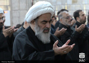 اقامه نخستین نماز جماعت در مسجد حضرت فاطمه زهرا(س) در قم