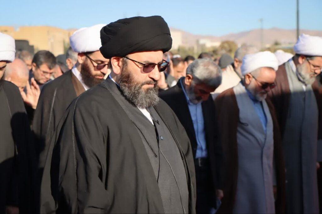 گزارش تصویری اقامه نماز طلب باران در زنجان