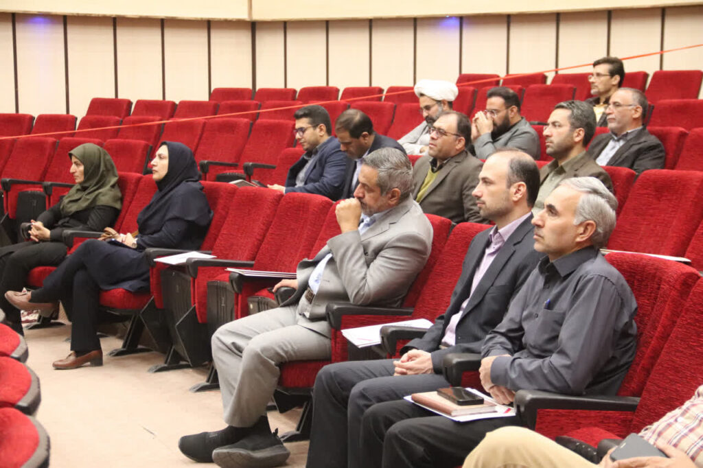 سومین جلسه فصلی دبیران اقامه نماز ادارات کل یزد برگزار شد