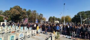 ندای نیایش باران و تقاضای رحمت الهی از آسمان در گلستان شهدای اصفهان