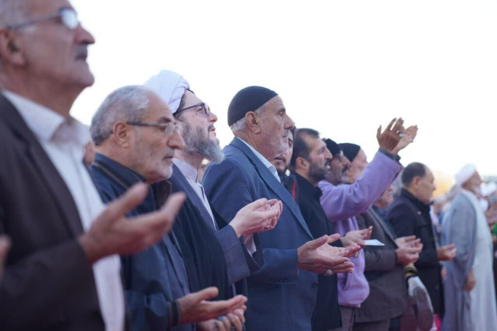 گزارش تصویری اقامه نماز طلب باران در زنجان