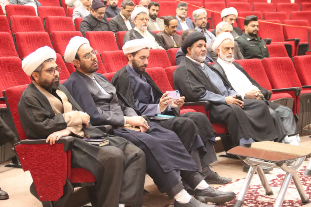 سومین جلسه فصلی دبیران اقامه نماز ادارات کل یزد برگزار شد