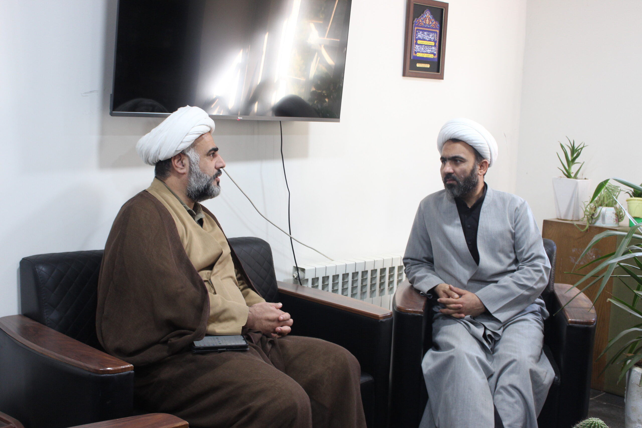 نشست مدیر ستاد اقامه نماز استان البرز با مدیر ستاد کانونهای فرهنگی هنری مساجد برگزار شد