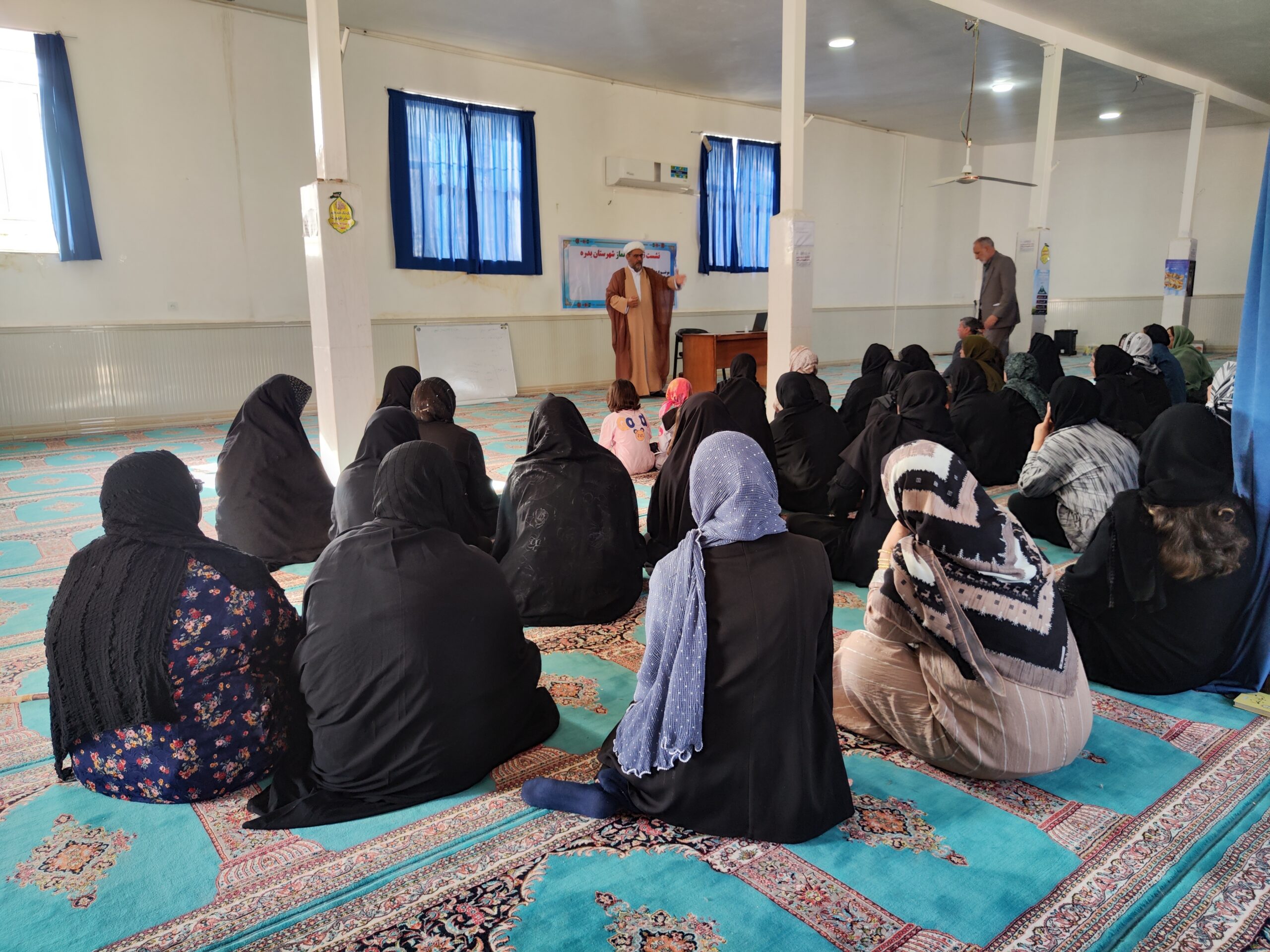 نشست تخصصی توانمندسازی اولیاء دانش آموزان روستای زرانگوش شهرستان بدره برگزار شد