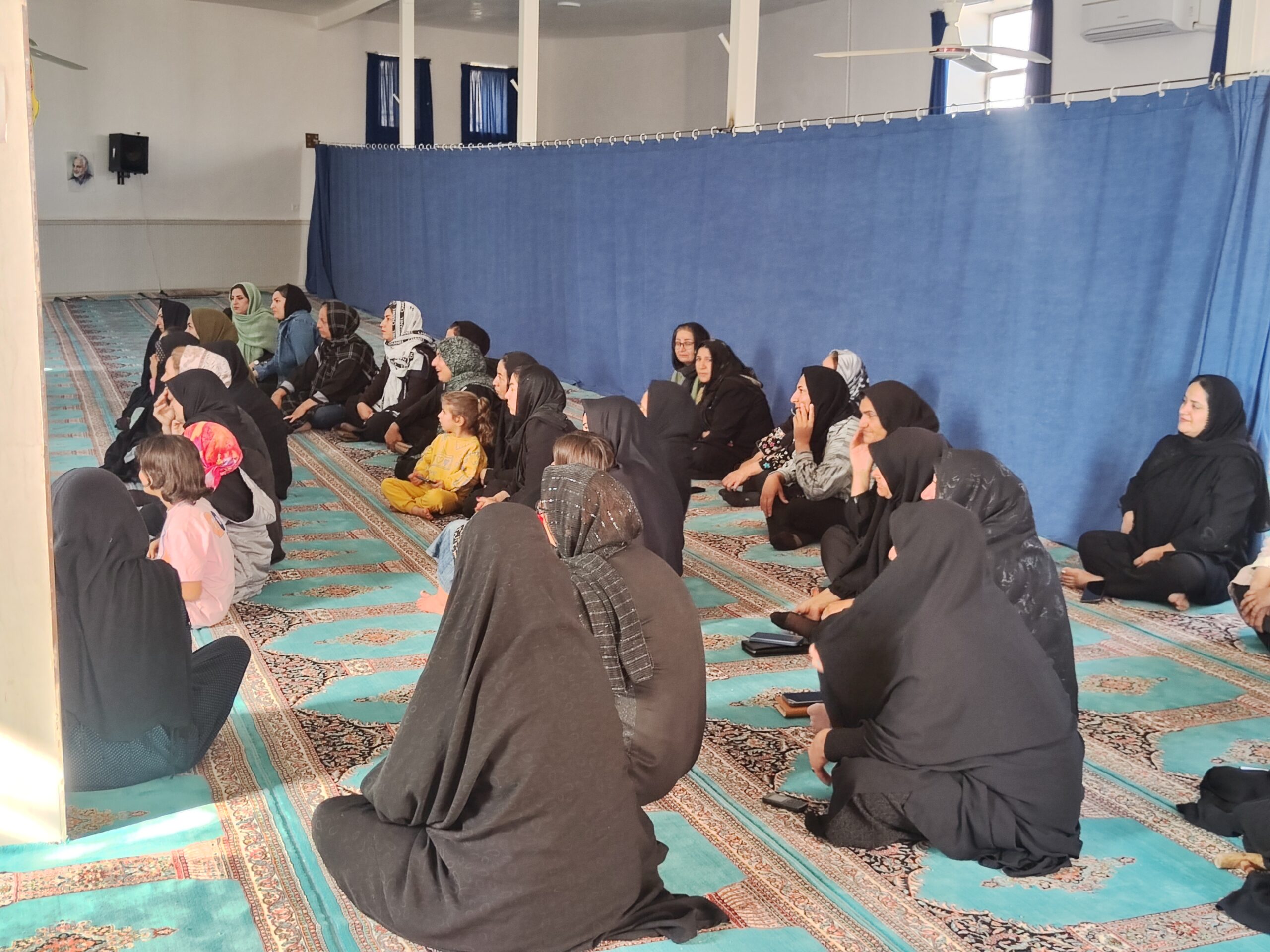 نشست تخصصی توانمندسازی اولیاء دانش آموزان روستای زرانگوش شهرستان بدره برگزار شد