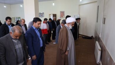 اقامه نماز وحدت بخش ادارات رفسنجان در محل امور کتابخانه های شهرستان