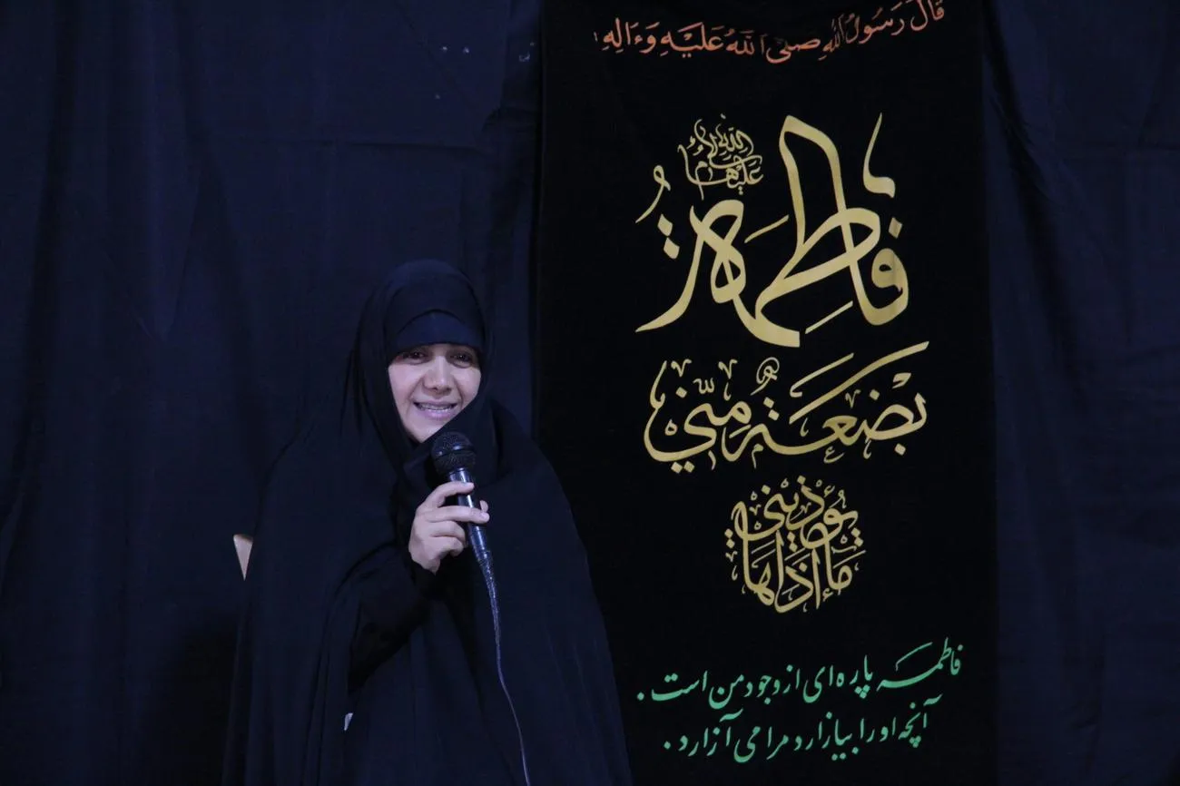 تأکید بر تربیت فرزندان در مسجد و نقش مادران در گسترش فرهنگ نماز