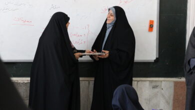 تقدیر مدیر امور بانوان و خانواده ستاد اقامه نماز کشور از برنامه‌های نمازی مدارس قم