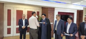 شورای اقامه نماز بانک رفاه کارگران با حضور مدیر ستاد اقامه نماز، مدیرعامل، معاونین و دیگر اعضا در روز شنبه دهم آبان ماه برگزار شد.