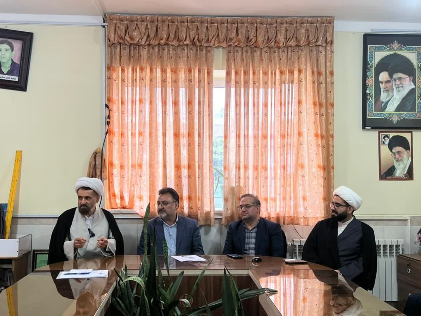 دوره آموزشی مهارتهای دعوت فرزندان به نماز ویژه اعضای شورای انجمن اولیاء و مربیان مناطق آموزشی استانمازندران برگزار شد