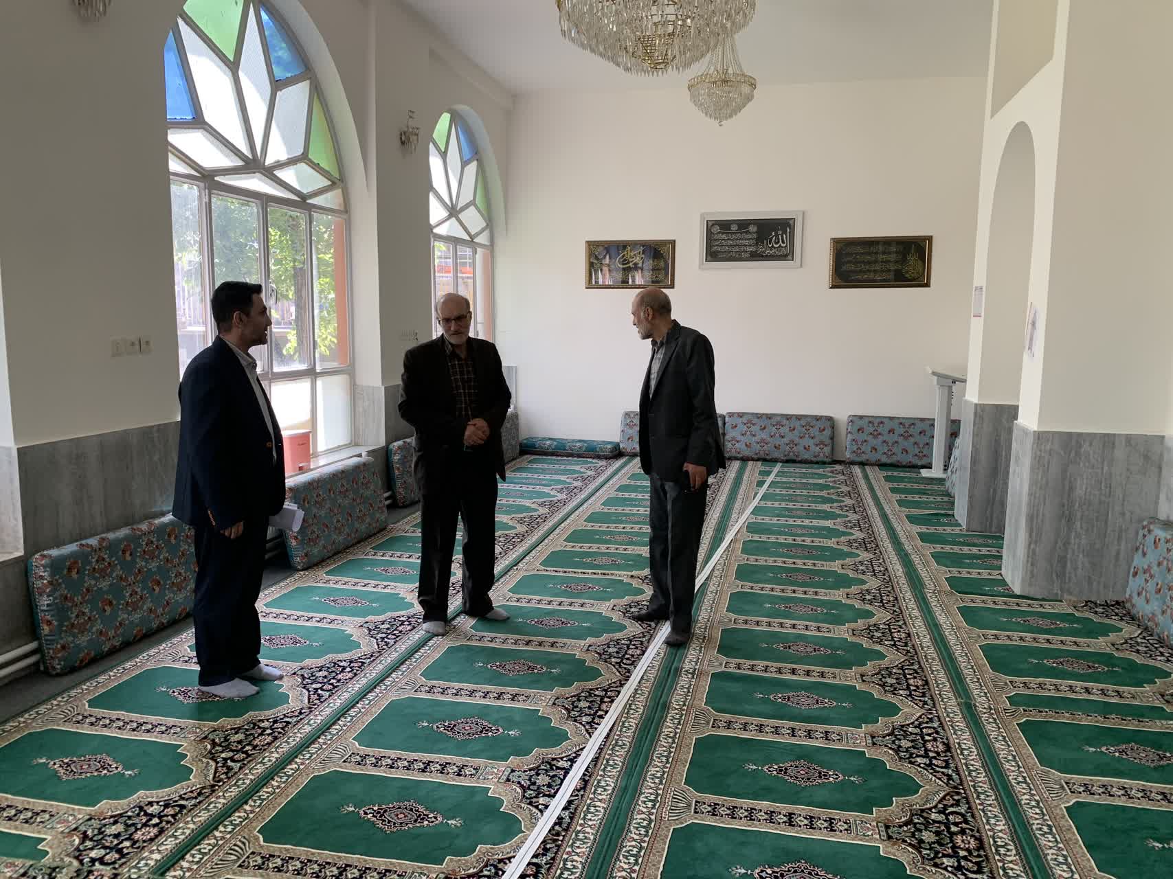 تأکید بر تقویت اقامه نماز در ادارات کردستان