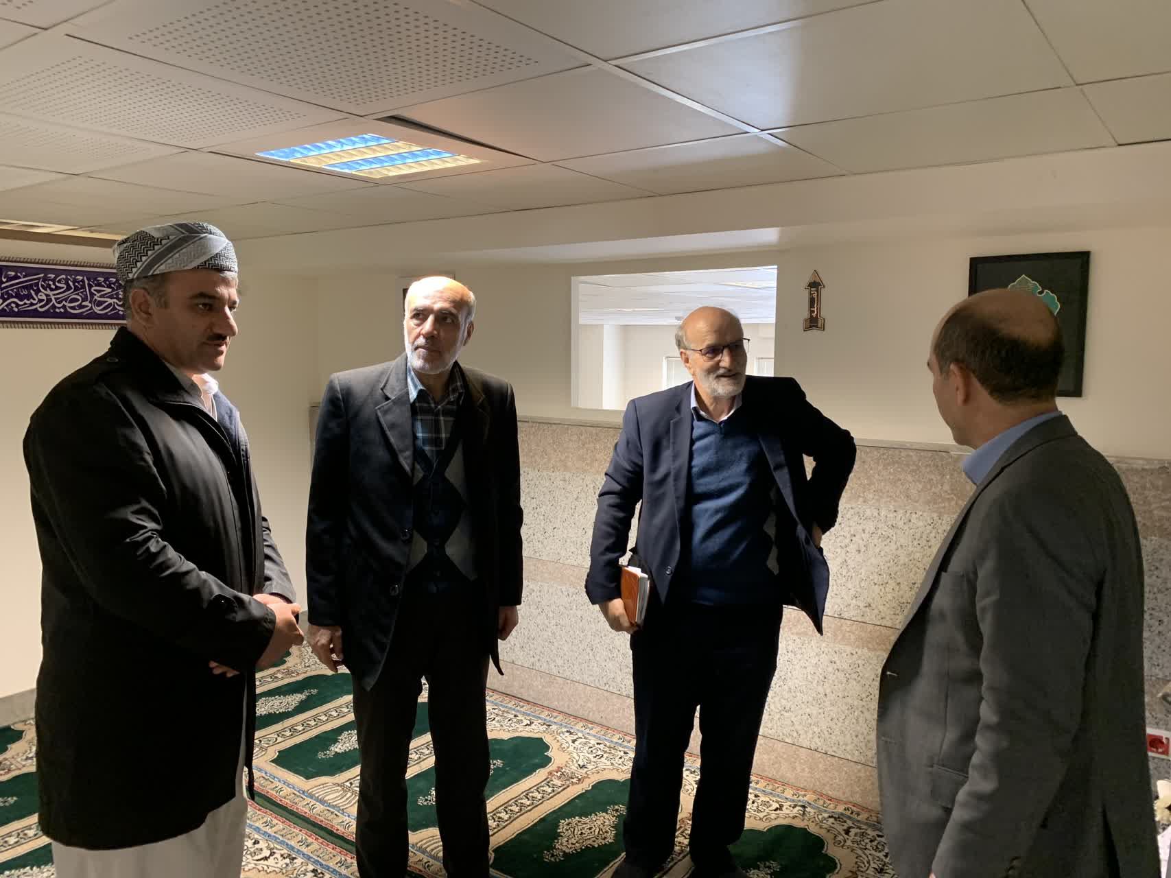 تأکید بر تقویت اقامه نماز در ادارات کردستان