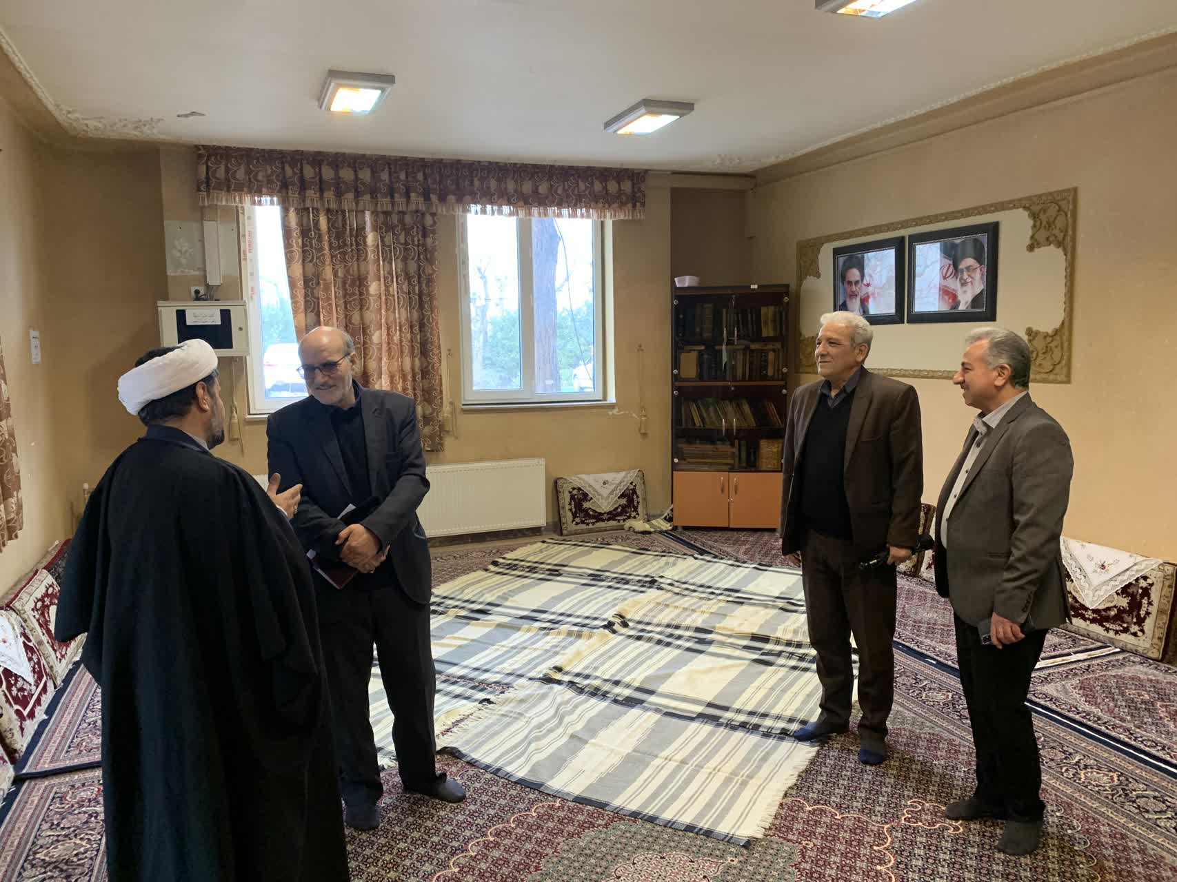 تأکید بر تقویت اقامه نماز در ادارات کردستان