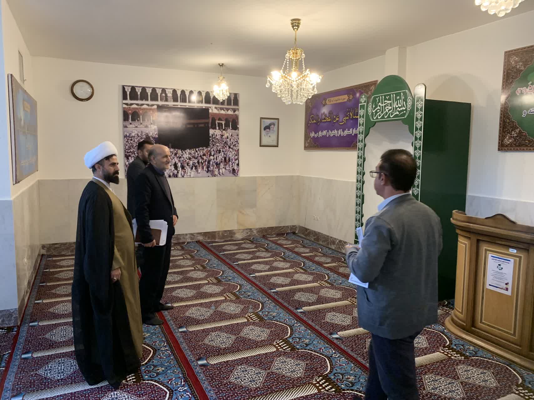 تأکید بر تقویت اقامه نماز در ادارات کردستان