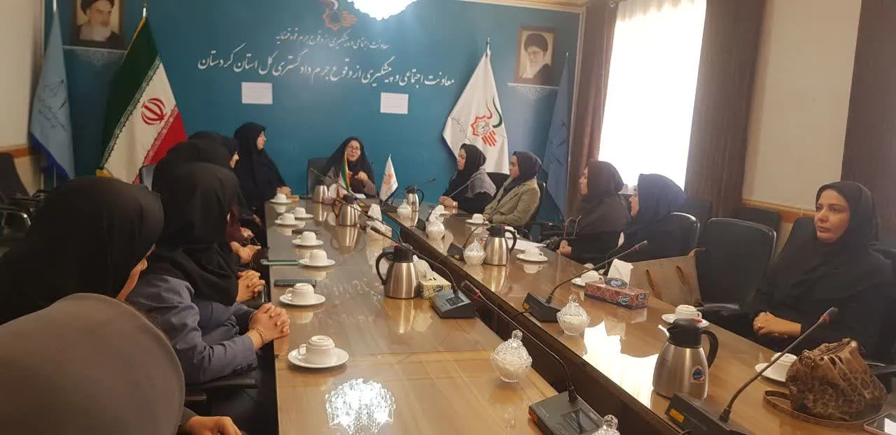 دوره آموزشی زیست عفیفانه و نقش مادران در سلامت معنوی فرزندان در سنندج برگزار شد