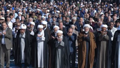 با حضور هزاران نمازگزار در مشهد، نماز طلب باران به امامت آیت الله مروارید اقامه شد