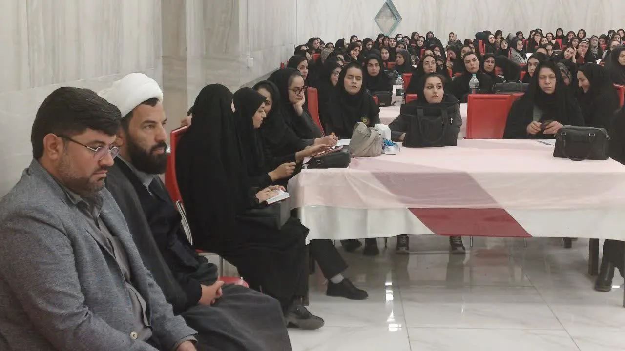 برگزاری‌ دوره‌آموزشی‌ شیوه‌های‌‌‌انس‌کودکان‌به‌نماز در چهارمحال‌وبختیاری‌ +گزارش‌تصویری